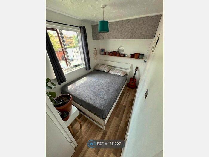 Studio To Rent In Cumberland Place, Catford, SE6