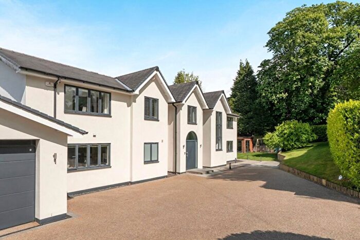 5 Bedroom Detached House For Sale In Park View Road, Woldingham, CR3