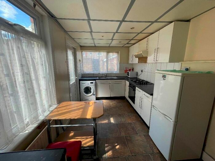 3 Bedroom Terraced House To Rent In Oxford Street, Middlesbrough, TS1