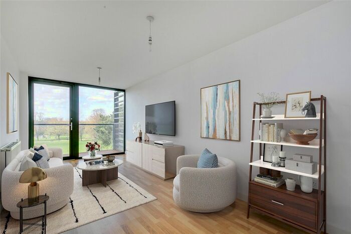 1 Bedroom Flat To Rent In Cranston Court, Bloemfontein Road, Shepherds Bush, London, W12