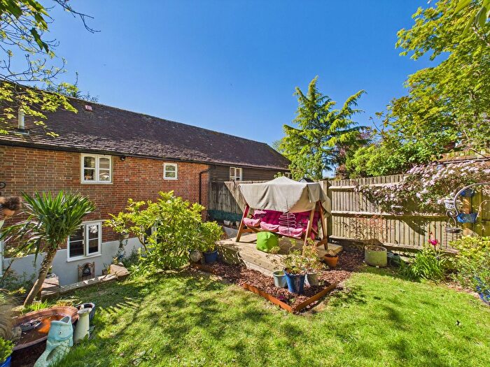1 Bedroom Flat For Sale In Fletching Street, Mayfield, TN20