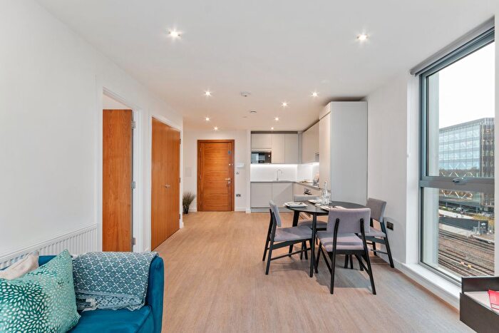 1 Bedroom Flat To Rent In Thames Quarter, Napier Road, Reading, RG1