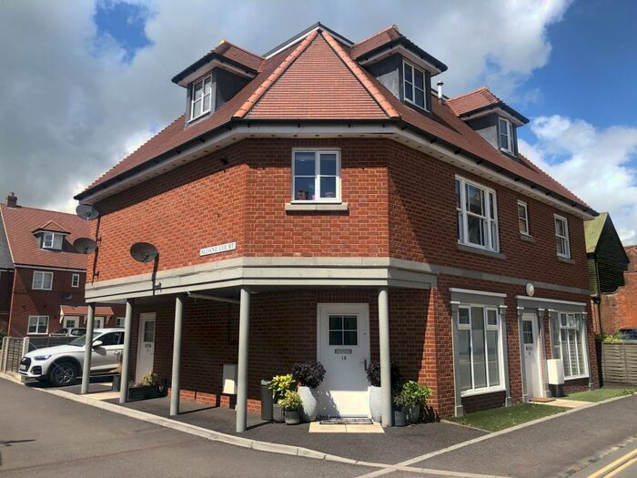 1 Bedroom Ground Flat To Rent In Sloane Court, Amesbury, Salisbury, SP4