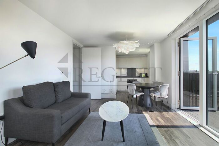 2 Bedroom Flat To Rent In Fusion Apartments, Moulding Lane, SE14