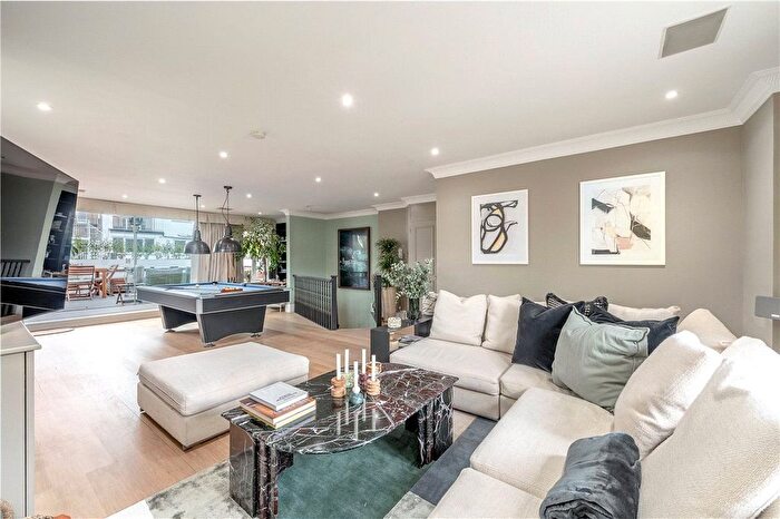 3 Bedroom End Of Terrace House To Rent In Hereford Square, London, SW7