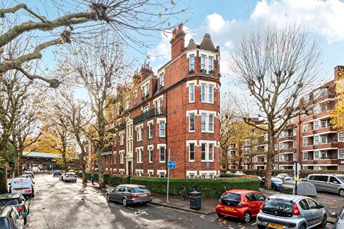 3 Bedroom Flat To Rent In Bridge Avenue, London, W6