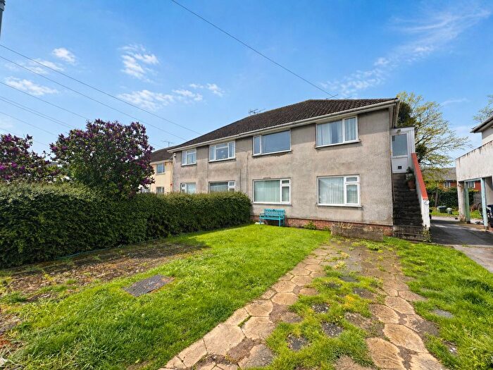 2 Bedroom Maisonette For Sale In Astor Close, Brockworth, GL3