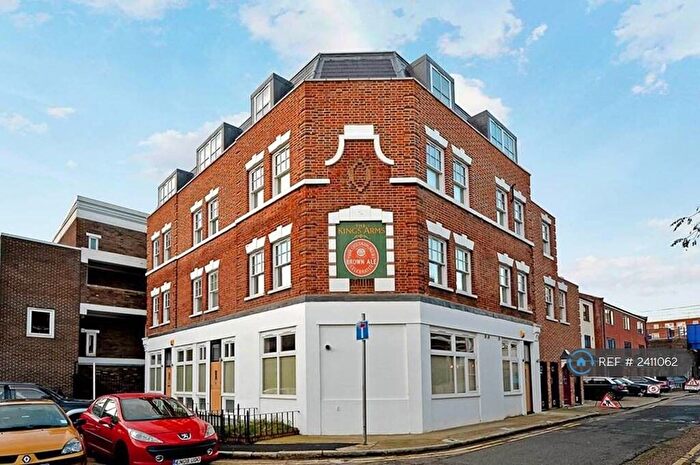 2 Bedroom Flat To Rent In Stepney Causeway, London, E1