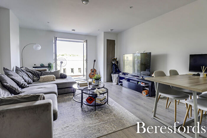 2 Bedroom Apartment For Sale In St. James Road, Brentwood, CM14