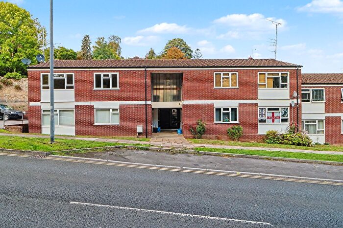 2 Bedroom Flat For Sale In Park Street, Yeovil, BA20