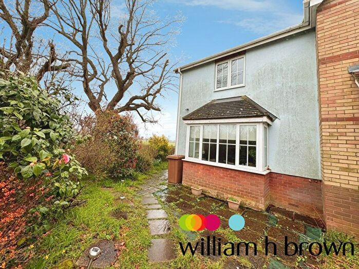 2 Bedroom Property To Rent In Hawthorn Way, Leavenheath, Colchester, CO6