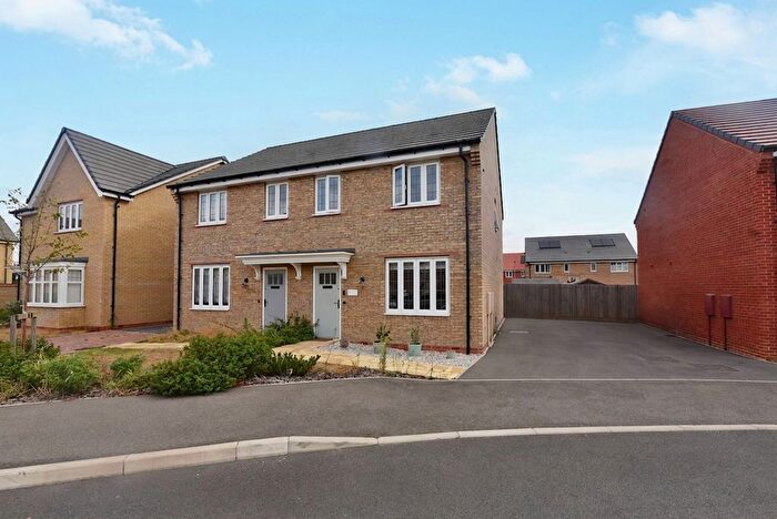 3 Bedroom Semi-Detached House For Sale In Copper Drive, Little Paxton, PE19