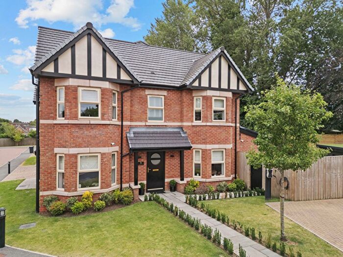 4 Bedroom Semi-Detached House For Sale In The Orchards, Stockton Heath, WA4