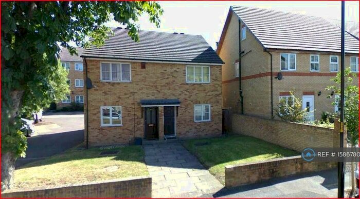 1 Bedroom Flat To Rent In Barforth Road, London, SE15