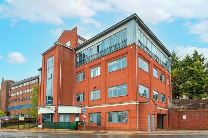 1 Bedroom Apartment To Rent In Normandy House, Wolsey Road, Hemel Hempstead, Hertfordshire, HP2