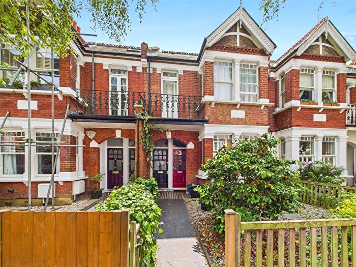 3 Bedroom Maisonette To Rent In Sidney Road, St Margarets, TW1