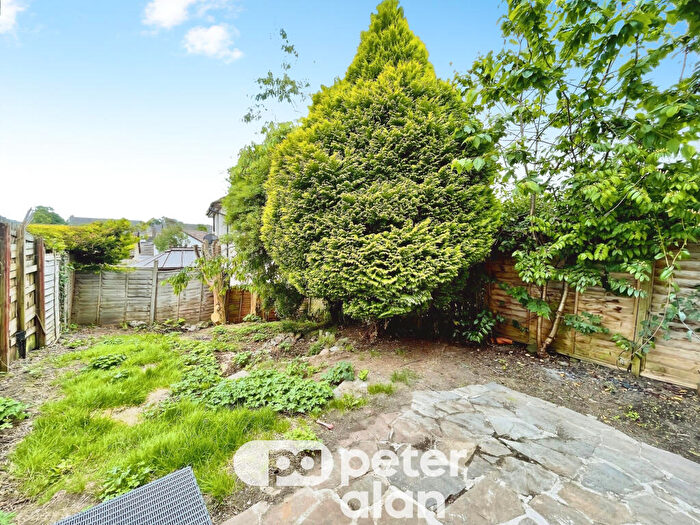 2 Bedroom Property To Rent In De Braose Close, CF5
