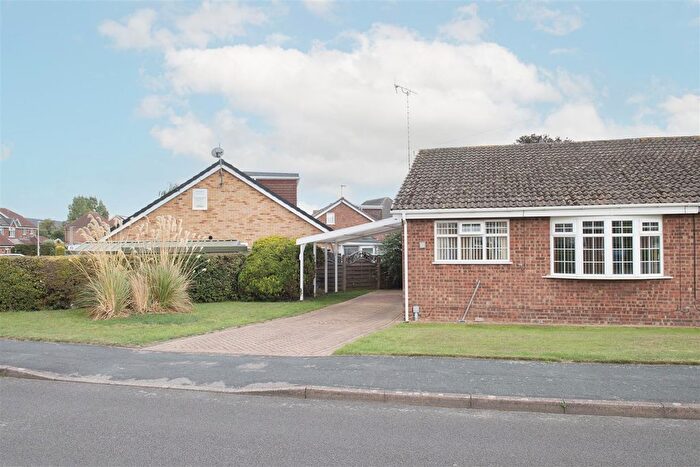 2 Bedroom Semi-Detached Bungalow For Sale In Harthill Avenue, Leconfield, HU17
