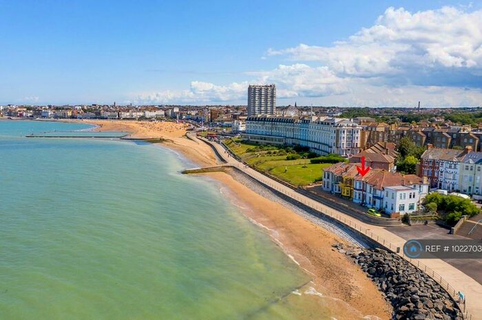 4 Bedroom Terraced House To Rent In Beach Houses, Margate, CT9