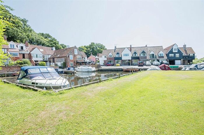 3 Bedroom House To Rent In Anchor Street, NR12