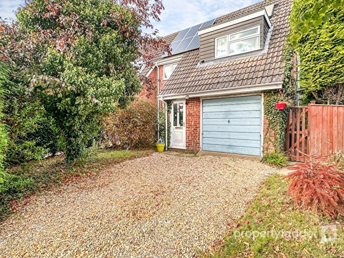 3 Bedroom End Of Terrace House For Sale In Brayfield Way, Old Catton, NR6