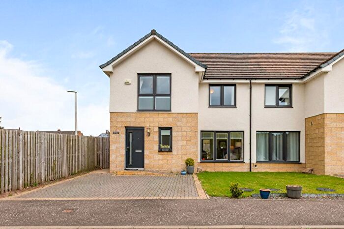 3 Bedroom Semi-Detached House For Sale In Cypress Court, Auchterarder, PH3