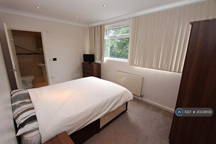 5 Bedroom End Of Terrace House To Rent In Bembridge Close, London, NW6