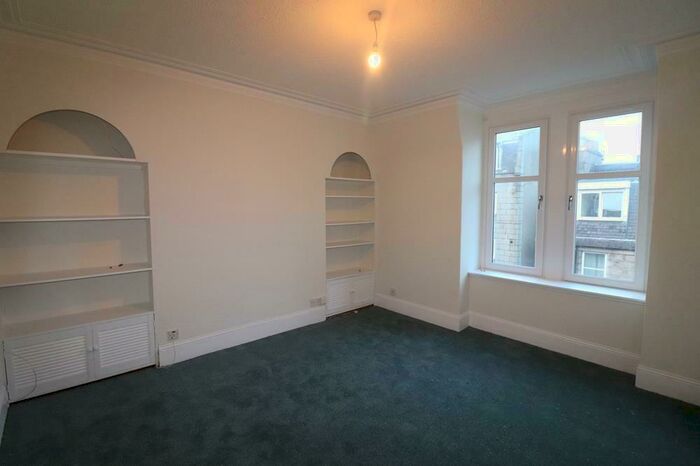1 Bedroom Flat To Rent In Great Western Road, Top Left, Ab, AB10
