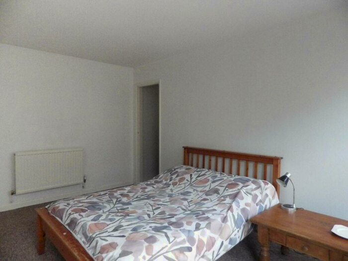2 Bedroom Apartment To Rent In Bridge Street, Witney, Oxfordshire, OX28
