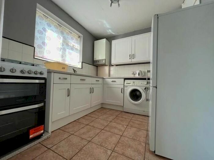 2 Bedroom Maisonette To Rent In Lismore Close, Isleworth, TW7
