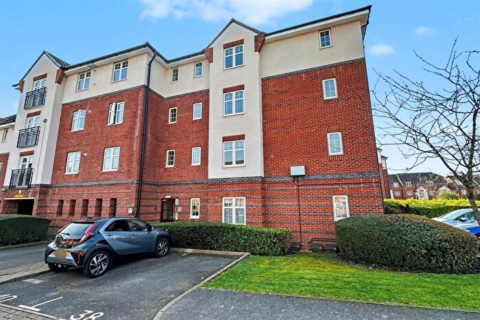 2 Bedroom Flat For Sale In Eastleigh, SO50