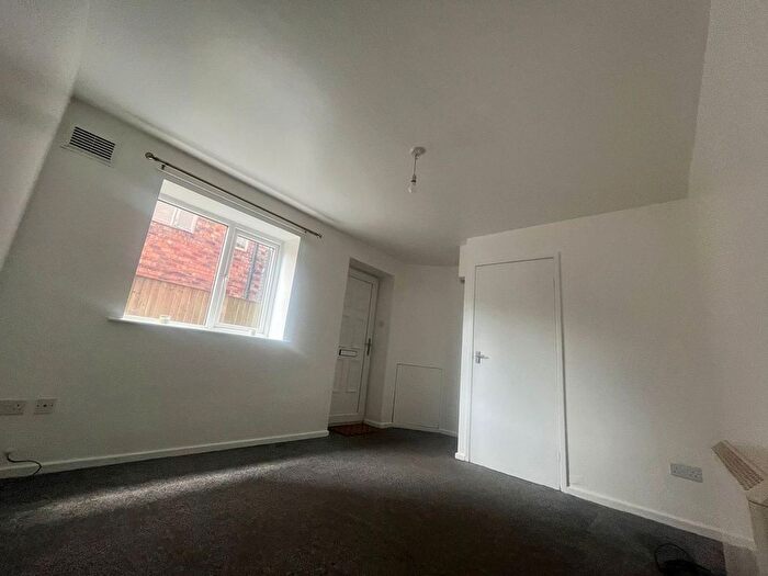 1 Bedroom Flat To Rent In Acton Street, Wigan, WN1