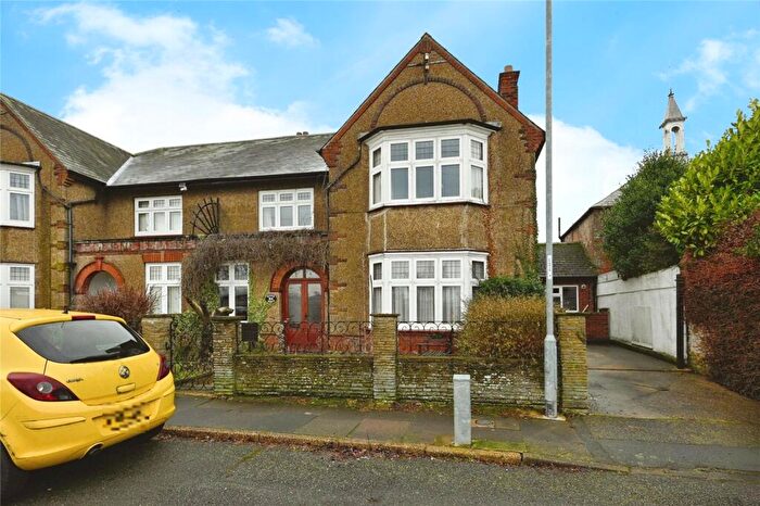 5 Bedroom Semi Detached House For Sale In North Brink, Wisbech, Cambridgeshire, PE13