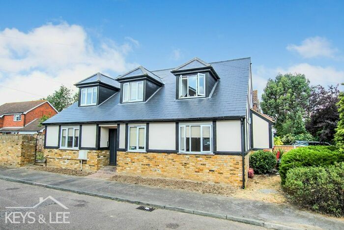 2 Bedroom Flat To Rent In Wootton Close, Hornchurch, RM11