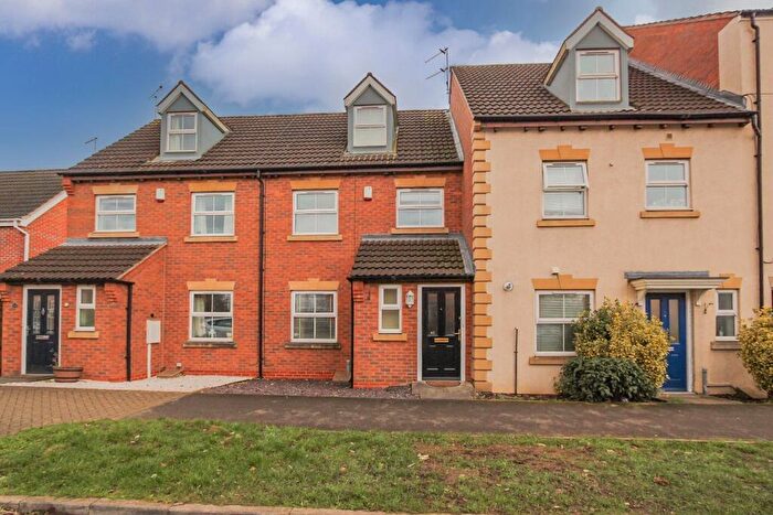 3 Bedroom Town House To Rent In Shaw Road, Chilwell, NG9