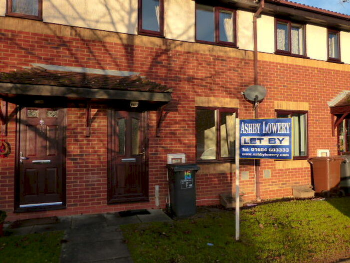 2 Bedroom Terraced House To Rent In Muncaster Gardens, Northampton, NN4