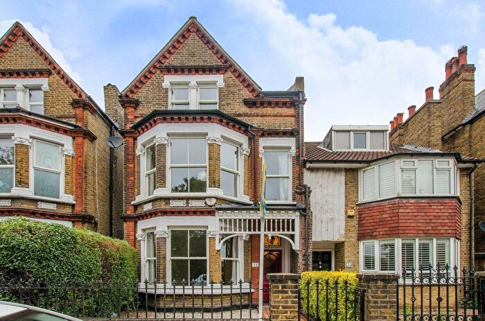 6 Bedroom Semi-Detached House To Rent In Charlton Road, Blackheath, London, SE3
