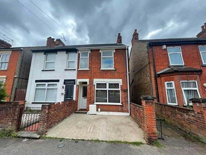 3 Bedroom Semi-Detached House To Rent In Camden Road, Ipswich, Suffolk, IP3