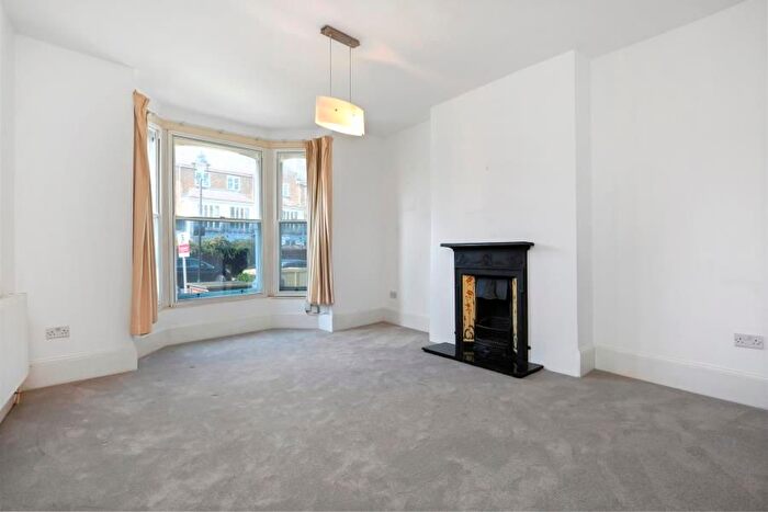 1 Bedroom Flat To Rent In Hillfield Road, West Hampstead, NW6
