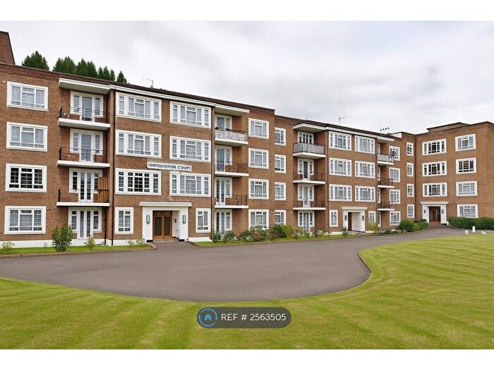 2 Bedroom Flat To Rent In Chessington Court, London, N3