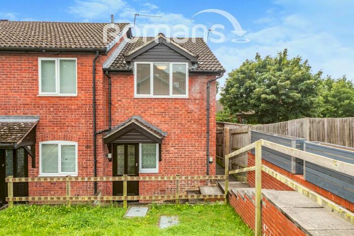 1 Bedroom End Of Terrace House To Rent In Anstey Place, RG7