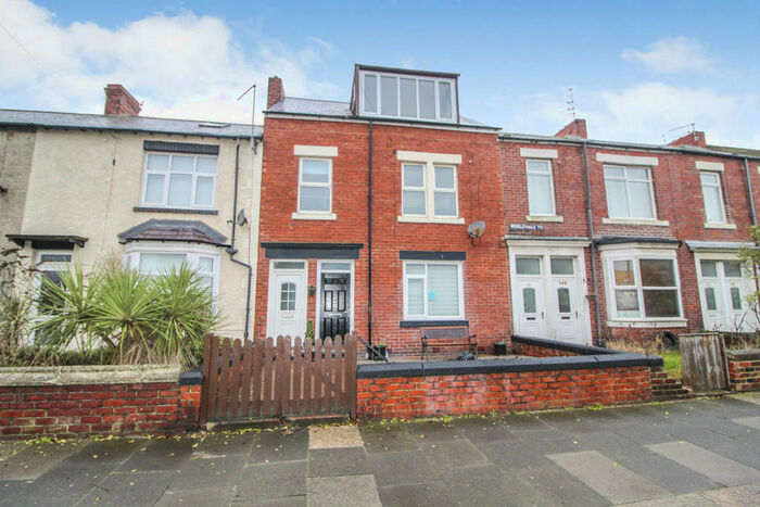 3 Bedroom Maisonette To Rent In Wensleydale Terrace, Blyth, NE24