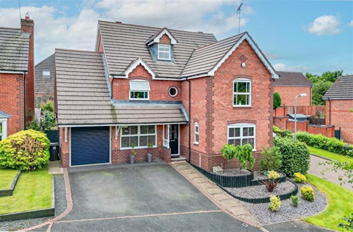 5 Bedroom Detached House For Sale In Defford Close, Webheath, Redditch, B97