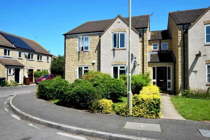 1 Bedroom Flat To Rent In Avocet Way, Bicester, Oxfordshire, OX26