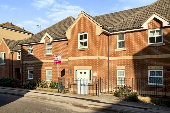 1 Bedroom Apartment To Rent In Sunlight Gardens, Fareham, PO15