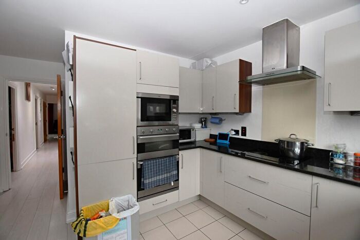 2 Bedroom Apartment To Rent In Russell Hill, Purley, CR8