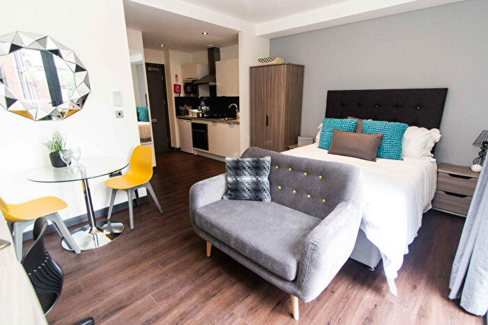 1 Bedroom Flat To Rent In Cardigan Lane, Leeds, LS4