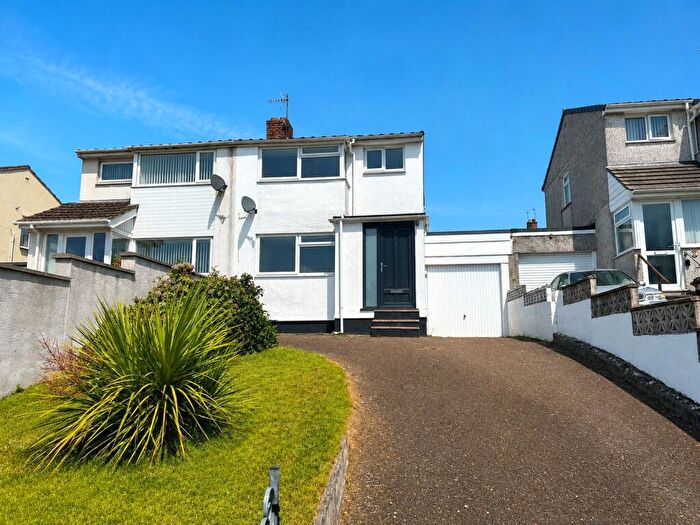 3 Bedroom Semi-Detached House For Sale In Bawden Road, Bodmin, Cornwall, PL31