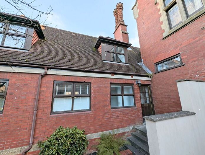 2 Bedroom Terraced House To Rent In Tanbridge Park, Horsham, RH12