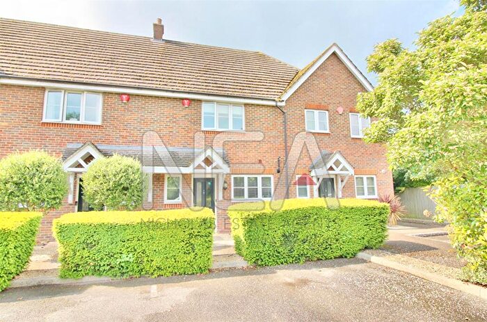 3 Bedroom Terraced House To Rent In Buckingham Gate, Emmer Green, RG4